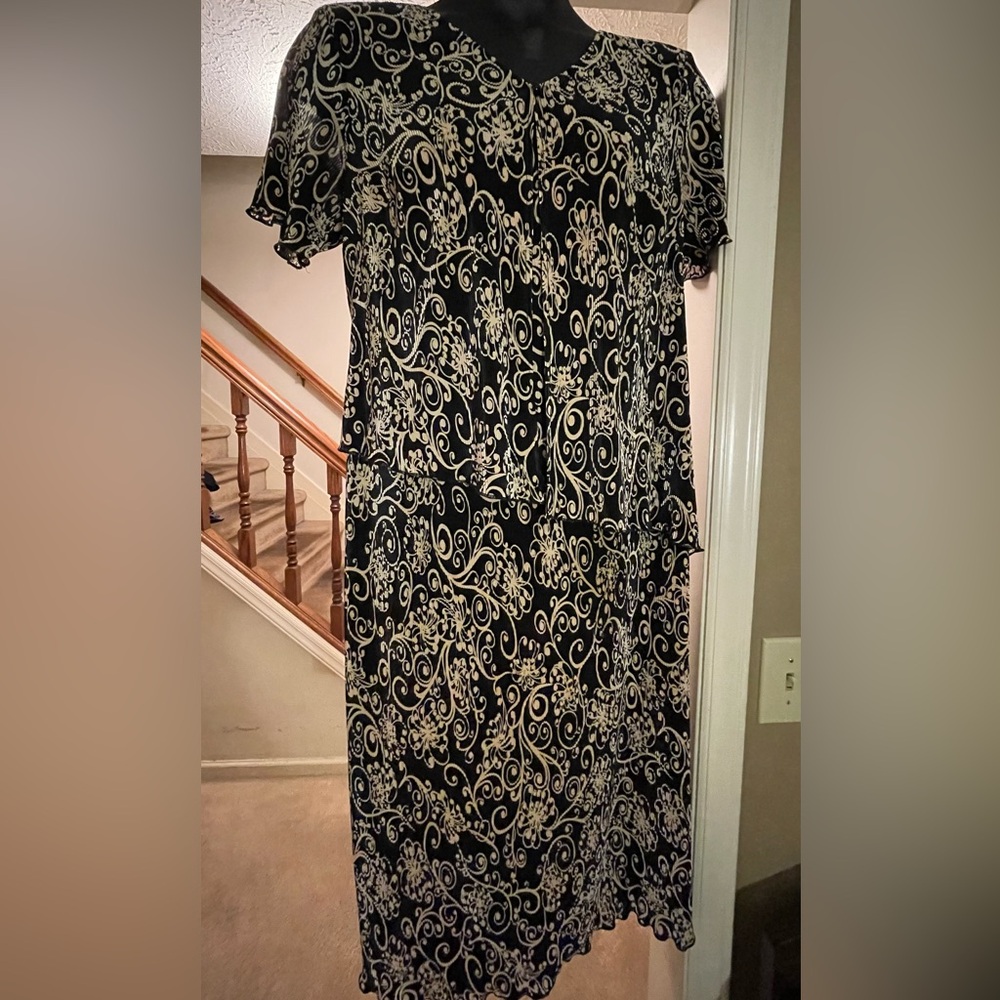 Beautiful Black/Neutral Dress - Like New - Size 14W